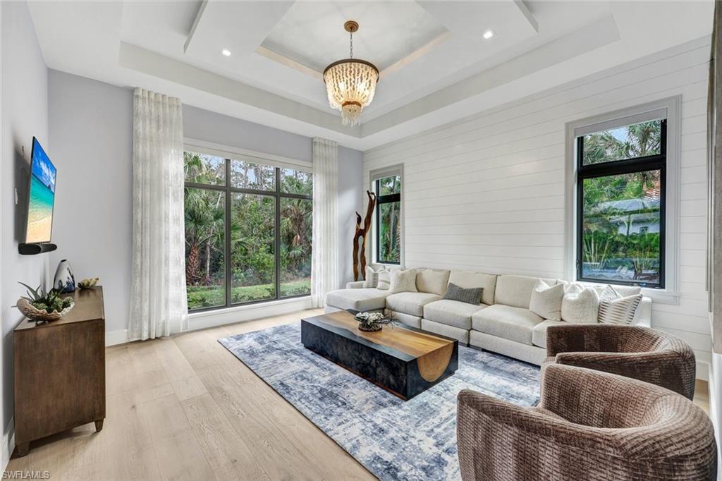 QUAIL WEST - Residential