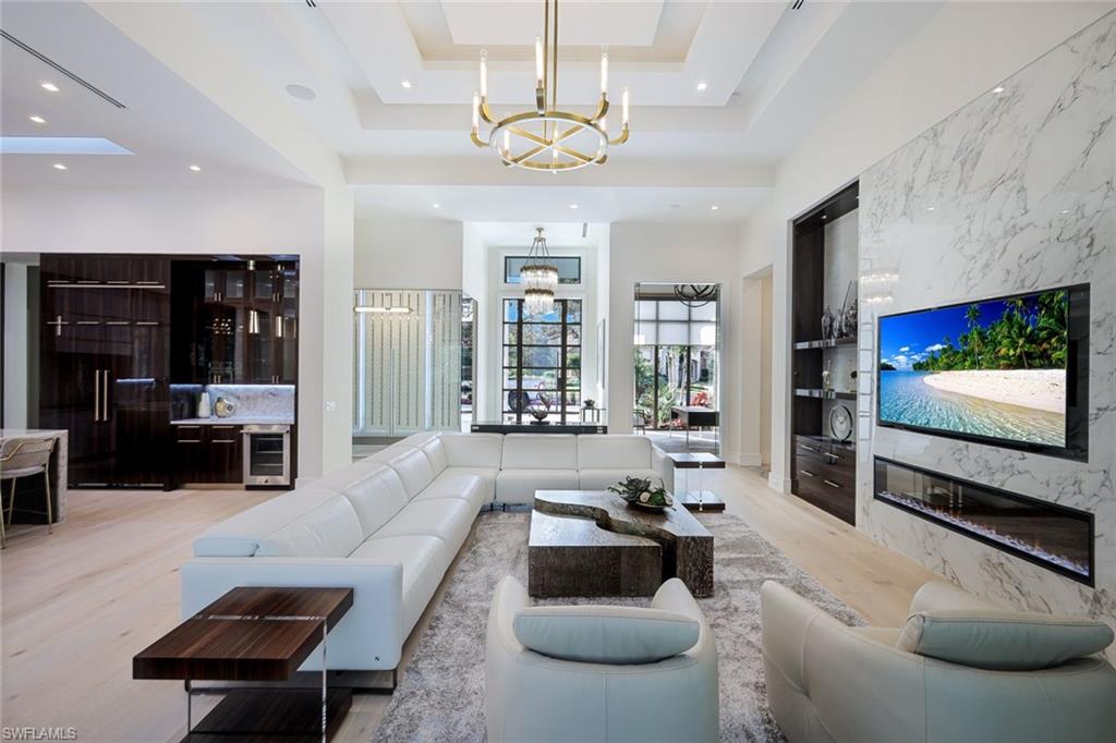 QUAIL WEST - Residential