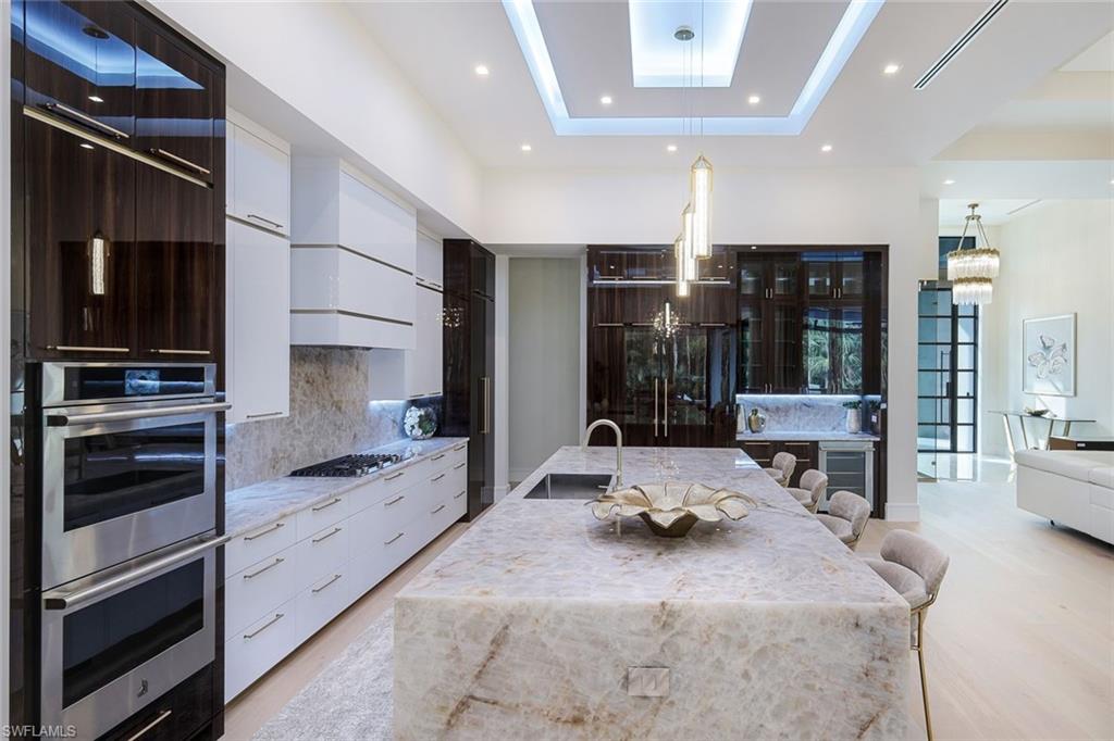 QUAIL WEST - Residential