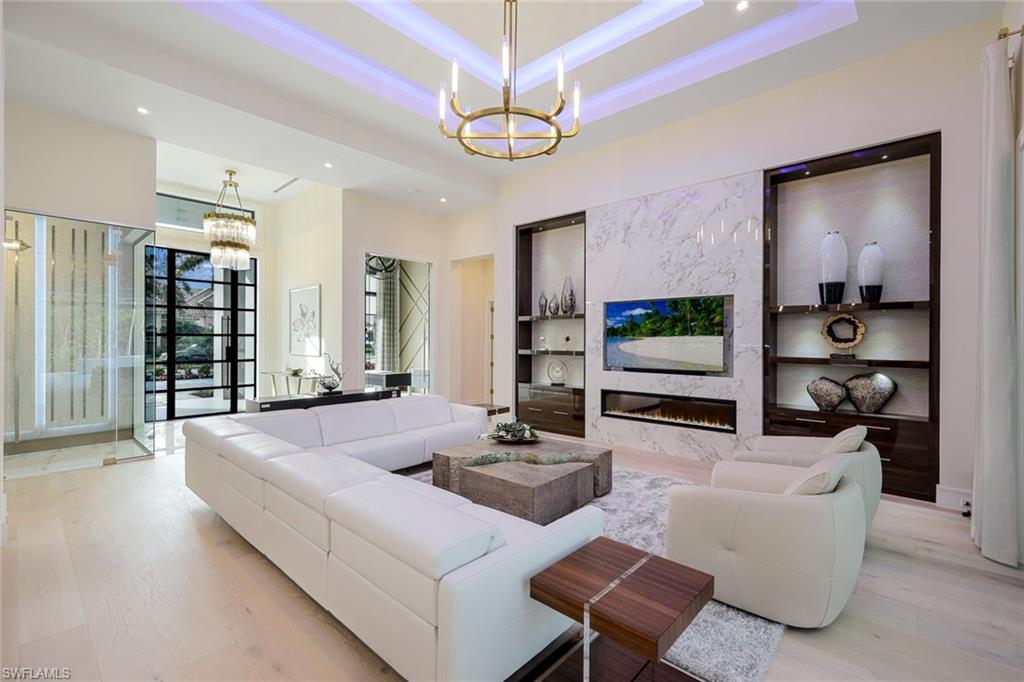 QUAIL WEST - Residential