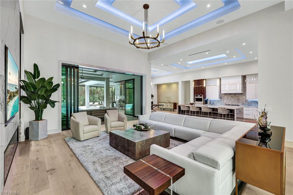 QUAIL WEST - Residential