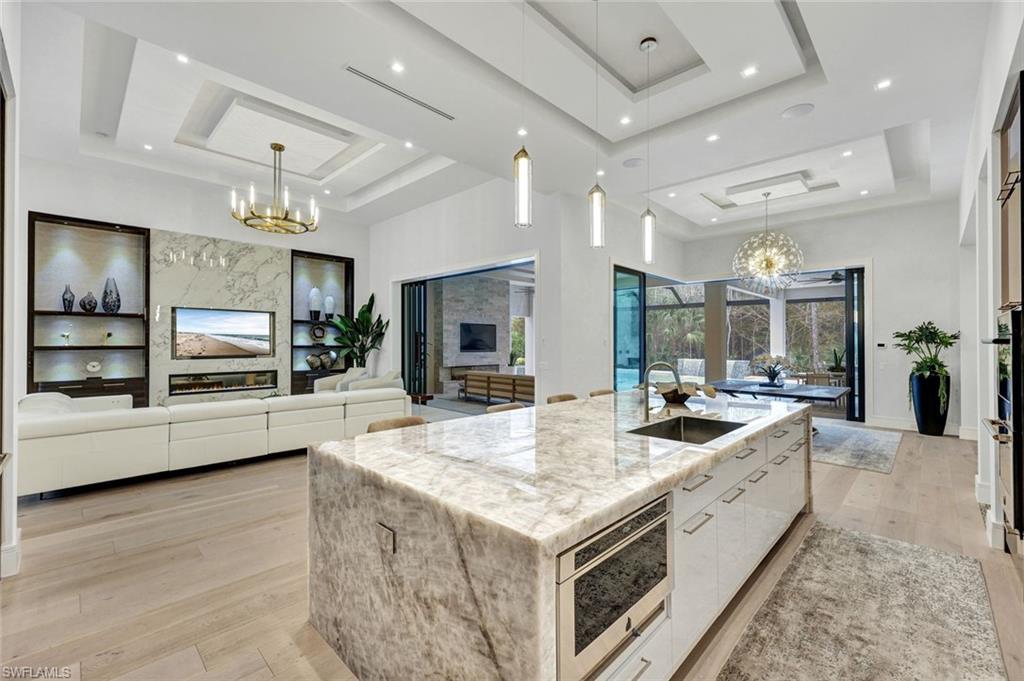 QUAIL WEST - Residential