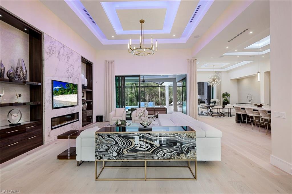 QUAIL WEST - Residential