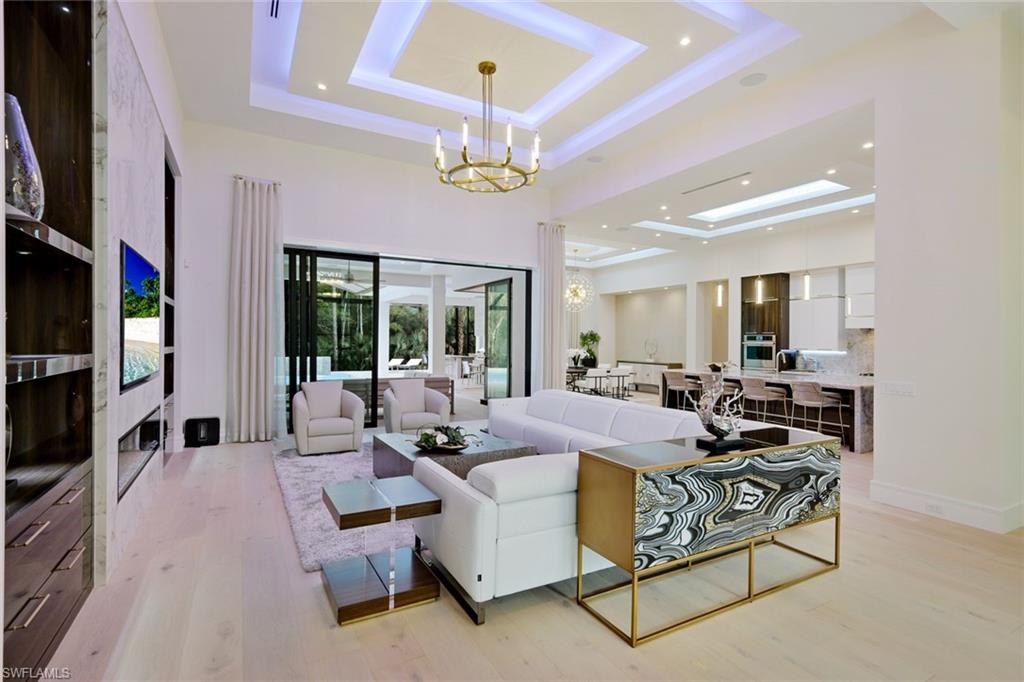 QUAIL WEST - Residential