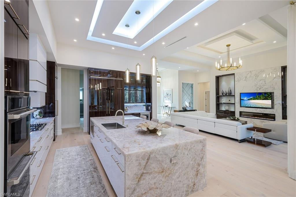 QUAIL WEST - Residential