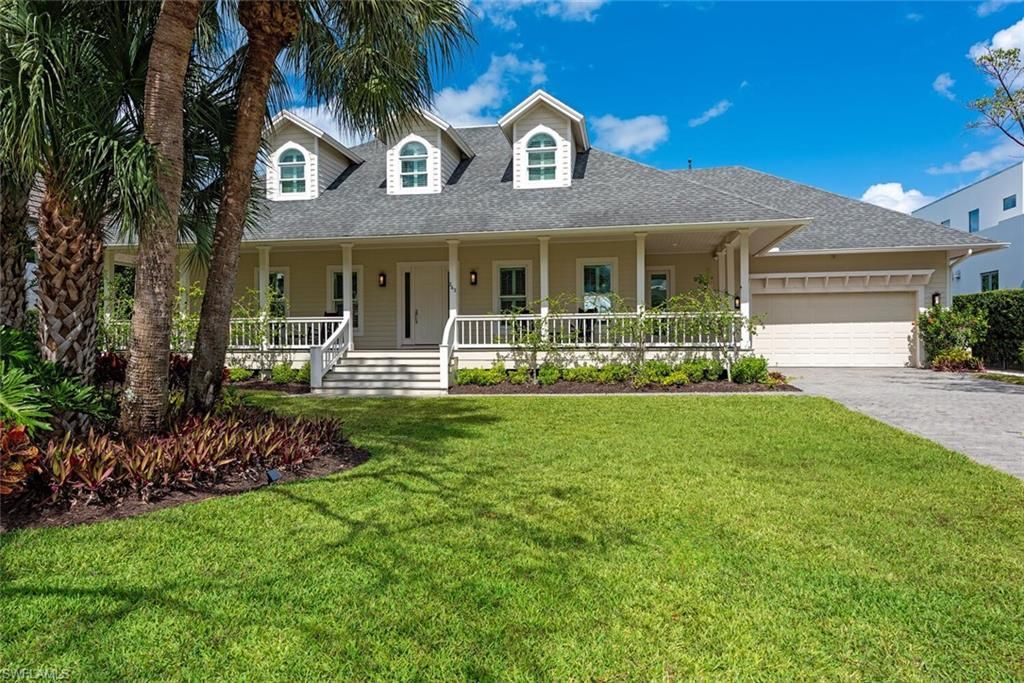 Photo of 263 N Lake DR, NAPLES, FL 34102 (MLS # 226010433)