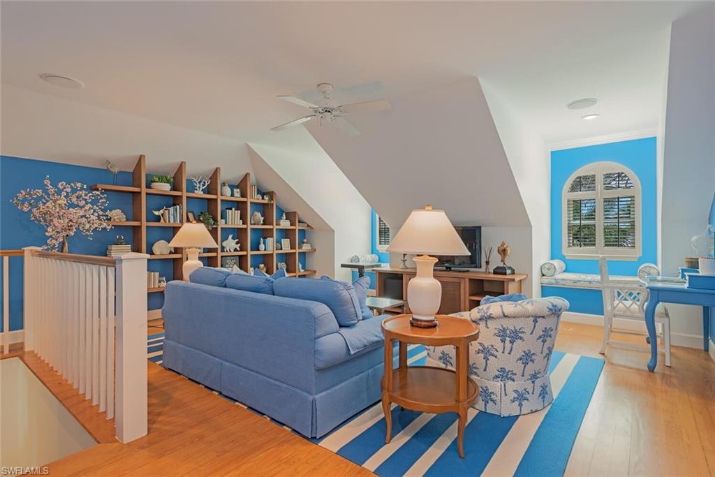 OLDE NAPLES - Residential