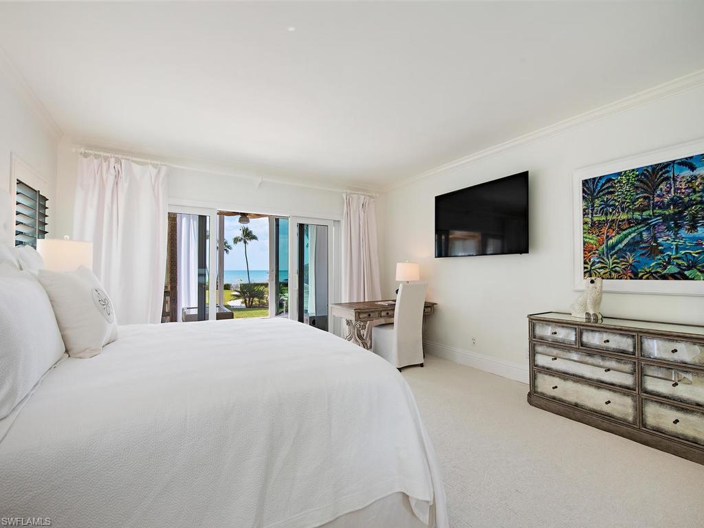 LAURENTIANS - Residential