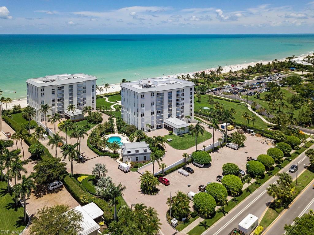 LAURENTIANS - Residential