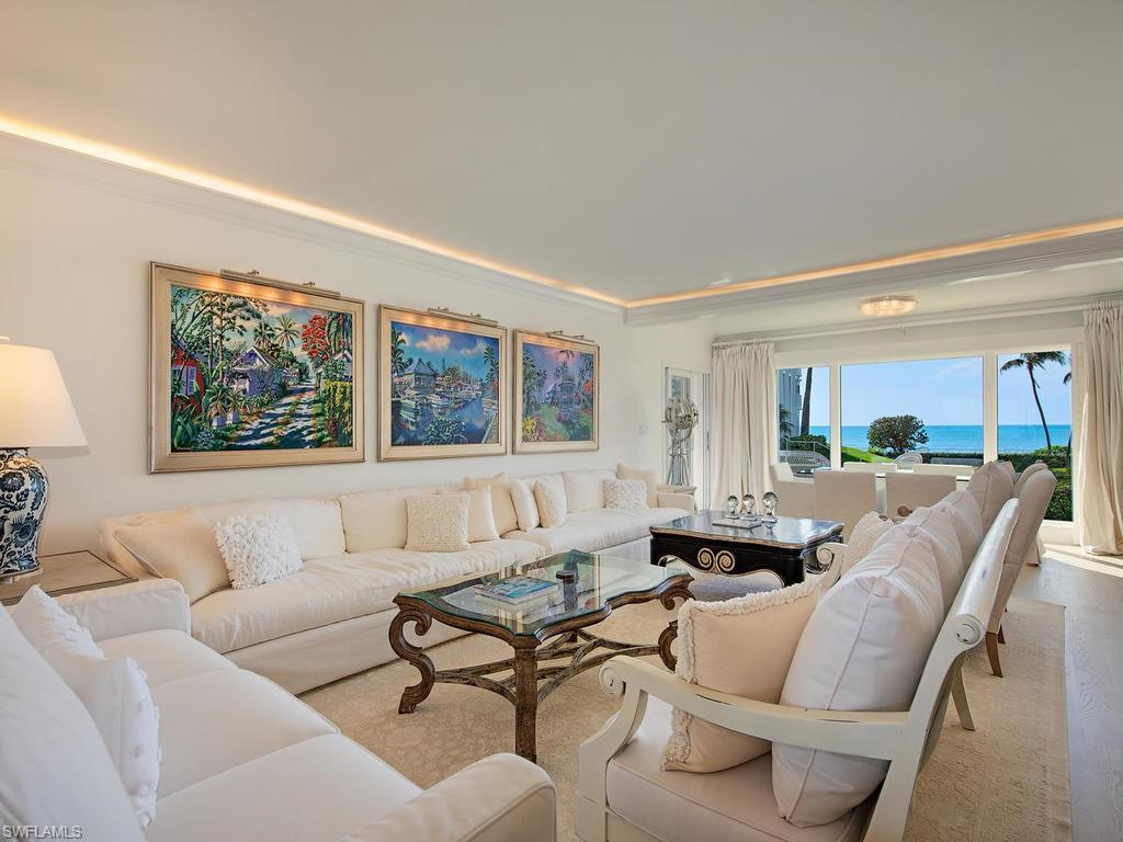 LAURENTIANS - Residential