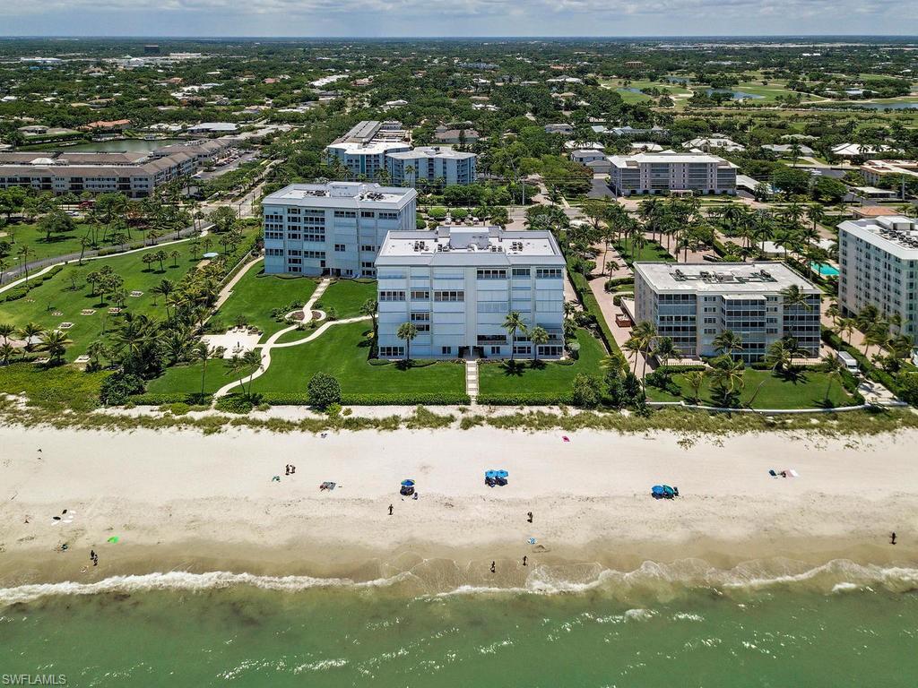 LAURENTIANS - Residential