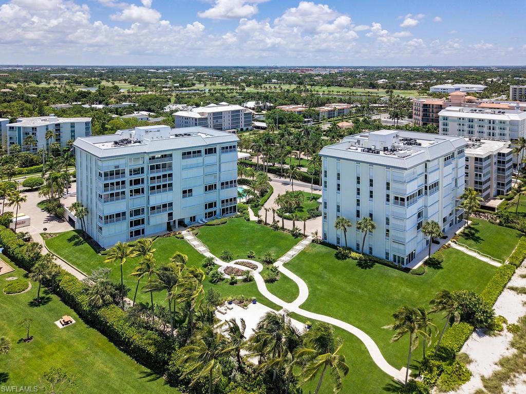 LAURENTIANS - Residential