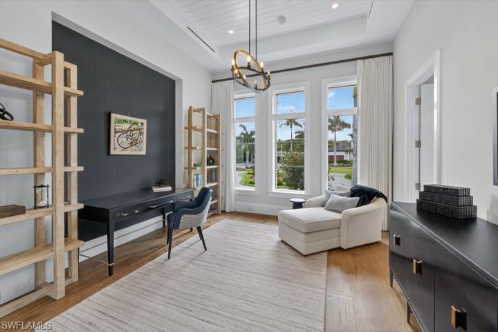 PARK SHORE - Residential