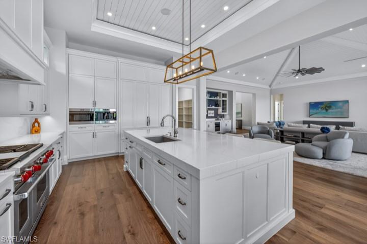 PARK SHORE - Residential