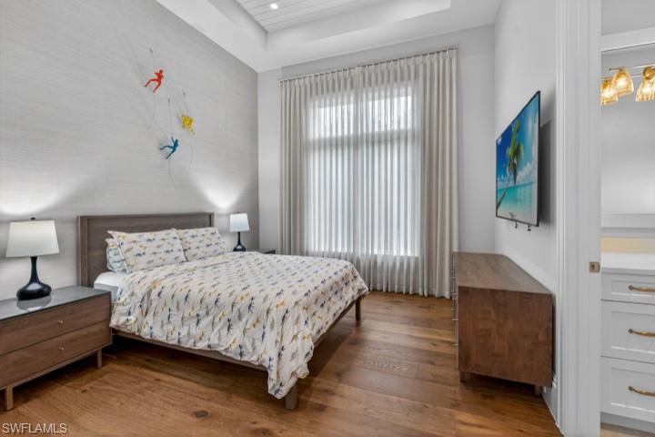 PARK SHORE - Residential