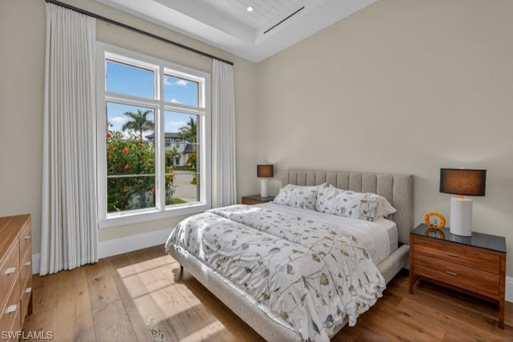 PARK SHORE - Residential