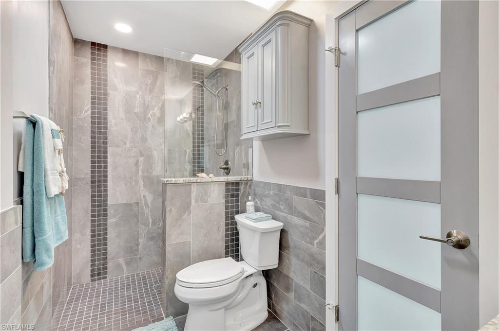 BOCA CIEGA VILLAGE - Residential