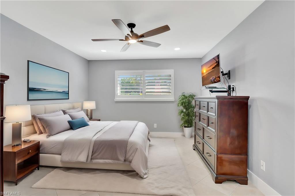 BOCA CIEGA VILLAGE - Residential