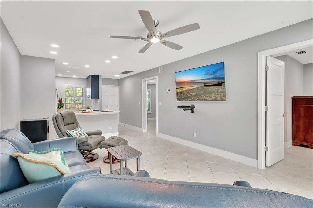 BOCA CIEGA VILLAGE - Residential