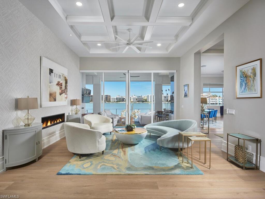 PARK SHORE - Residential