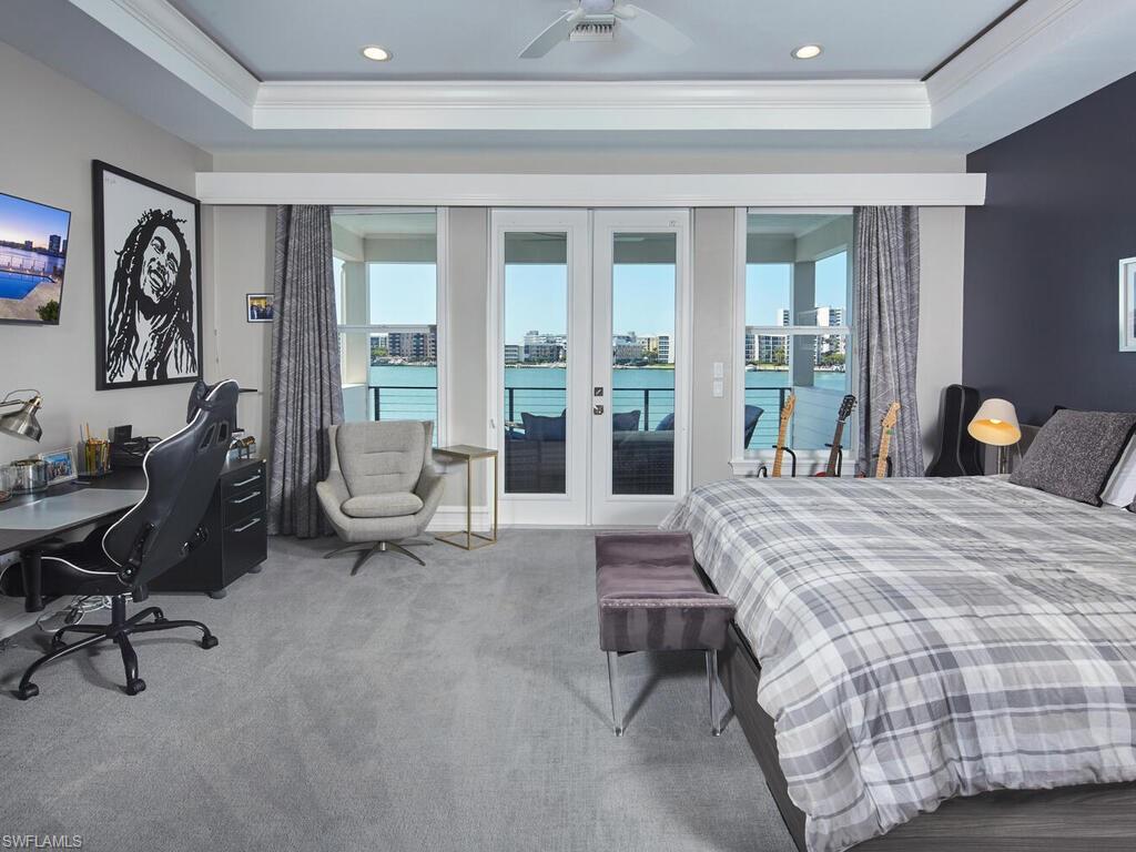 PARK SHORE - Residential