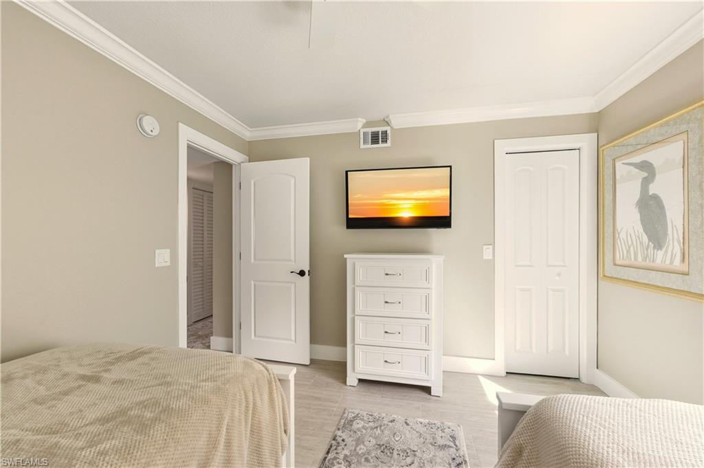 HARBOR LAKES OF NAPLES - Residential