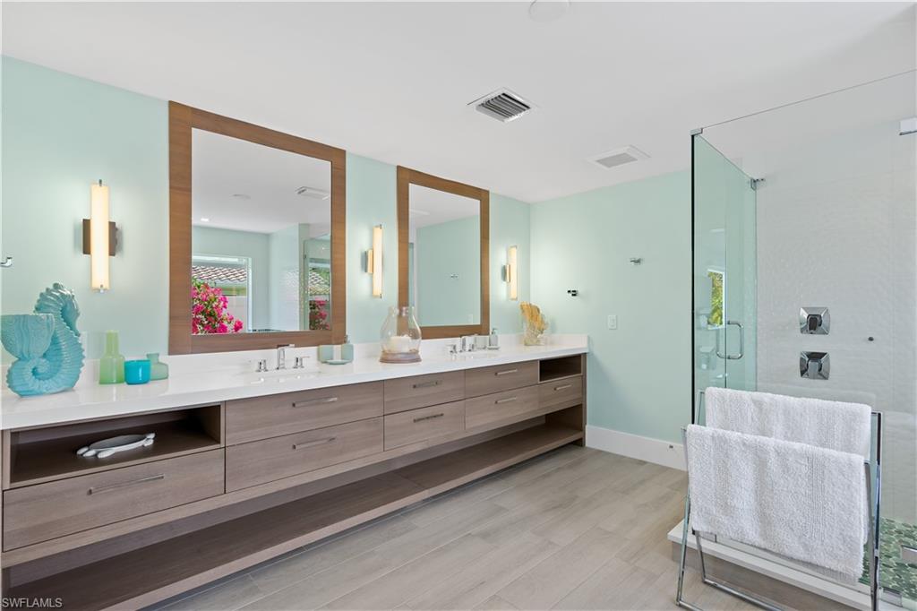 PARK SHORE - Residential