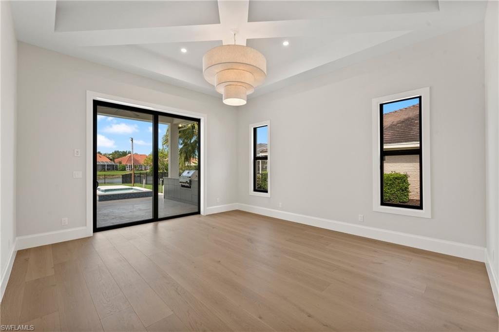 VALLEY OAK - Residential