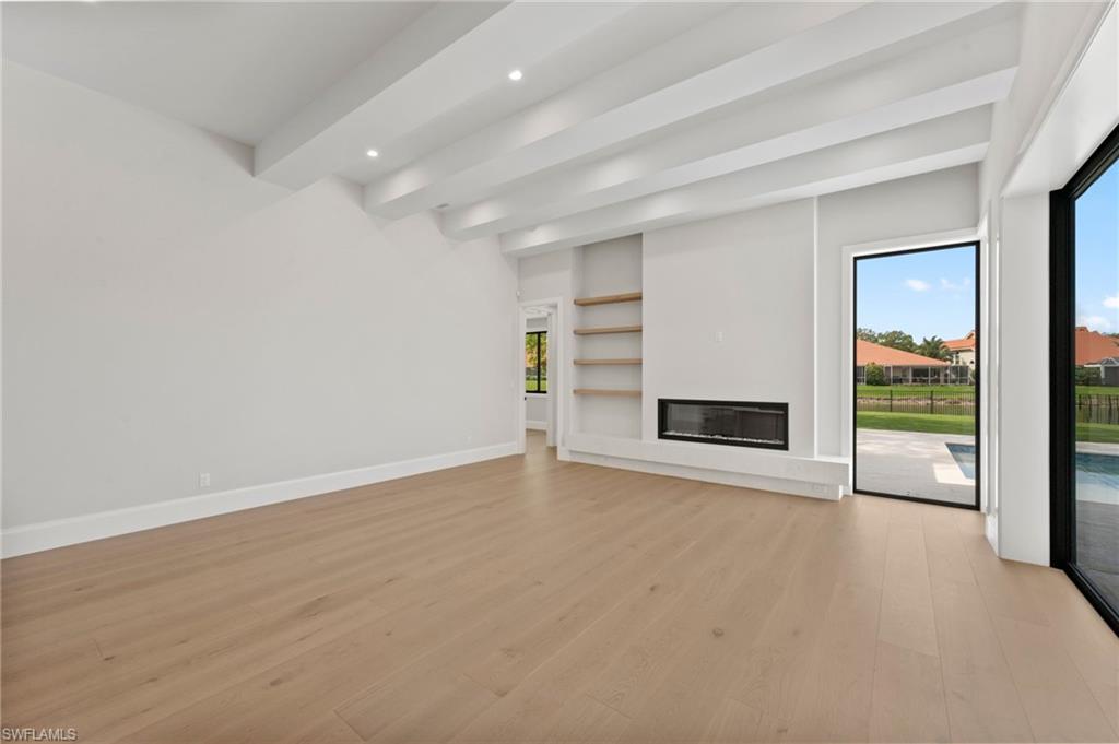 VALLEY OAK - Residential