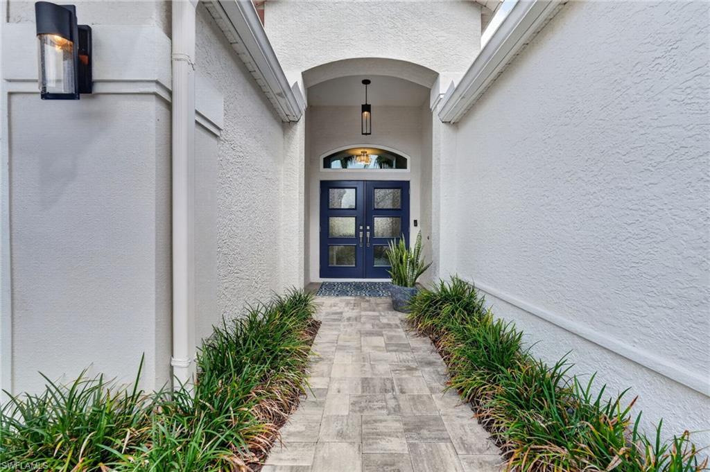 1523 Whispering Oaks CIR