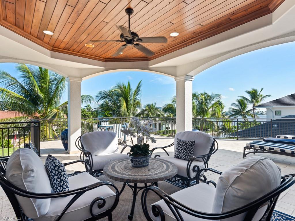 AQUALANE SHORES - Residential