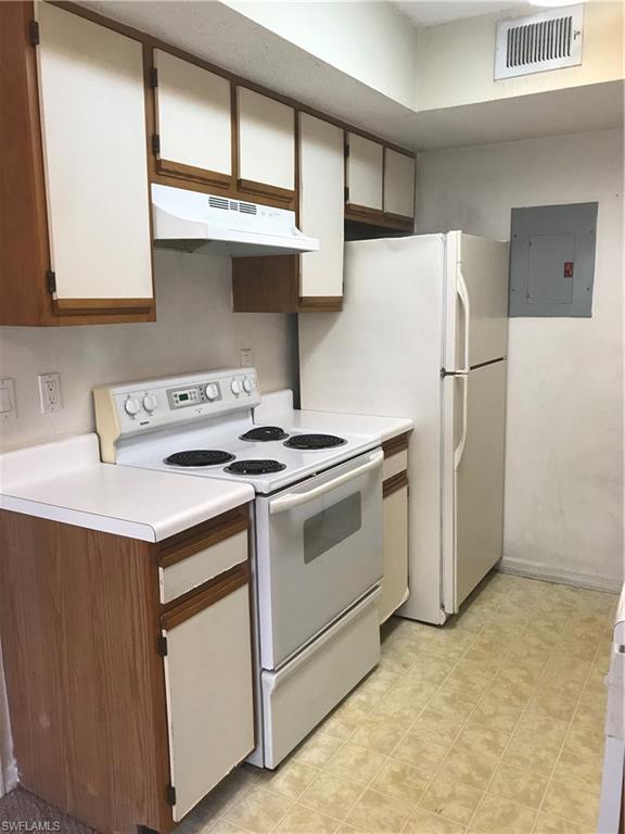 VENETIAN PALMS - Residential