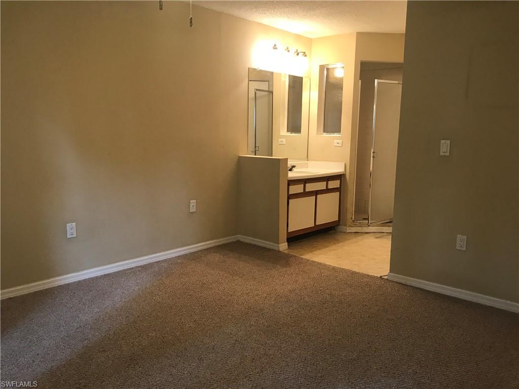 VENETIAN PALMS - Residential