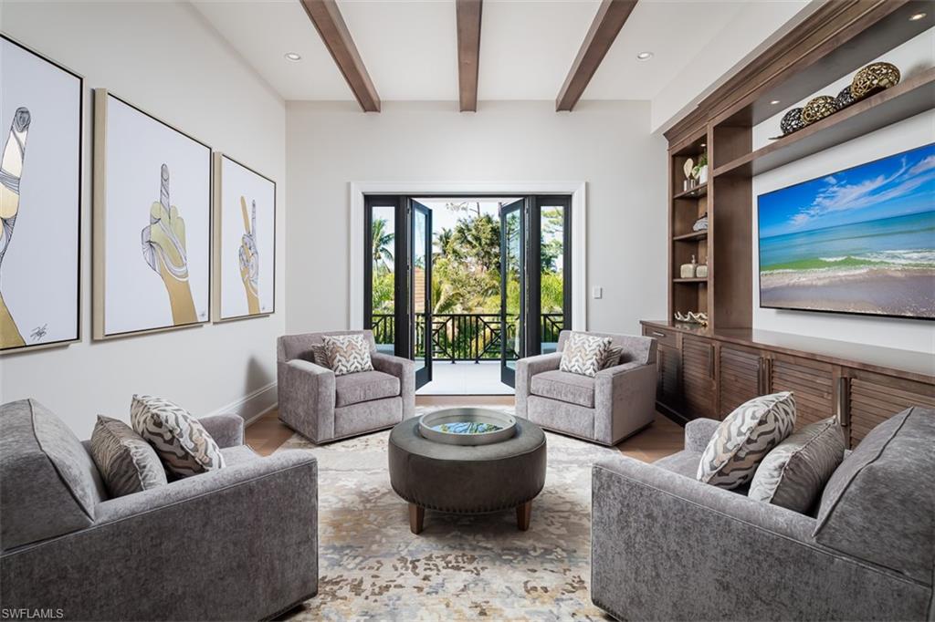 PINE RIDGE - Residential