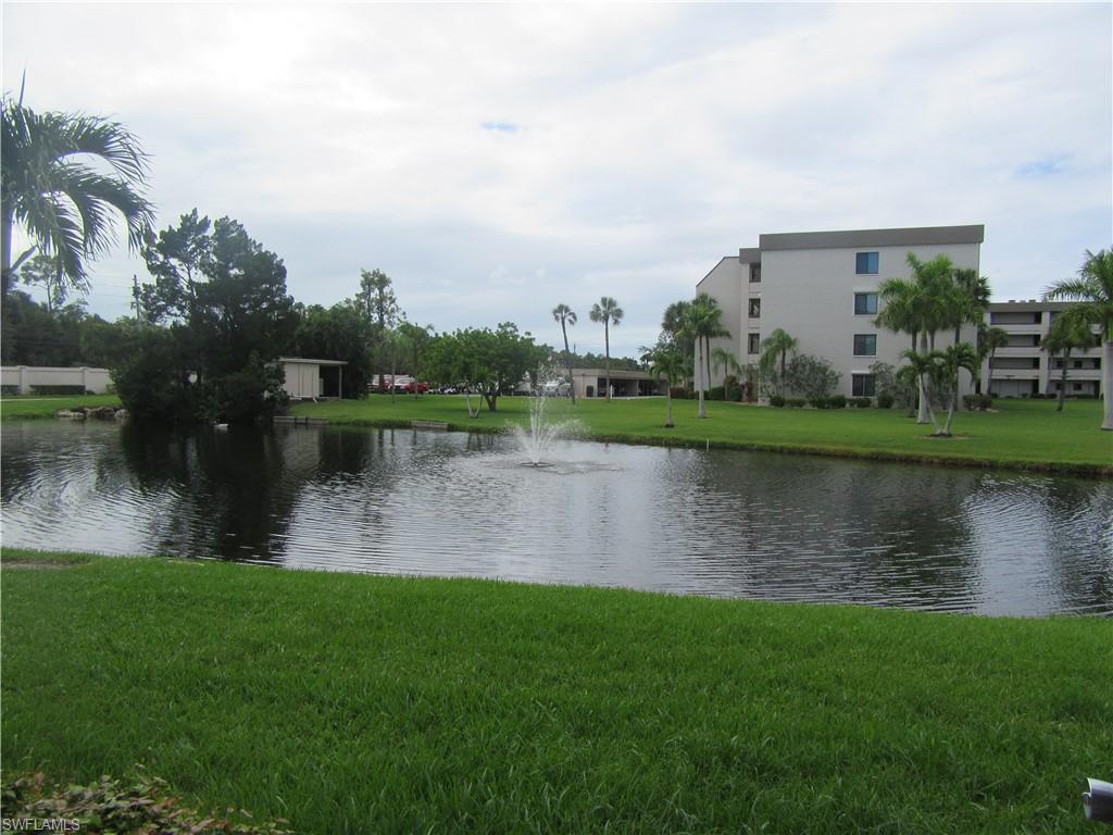 SEVEN LAKES - Residential