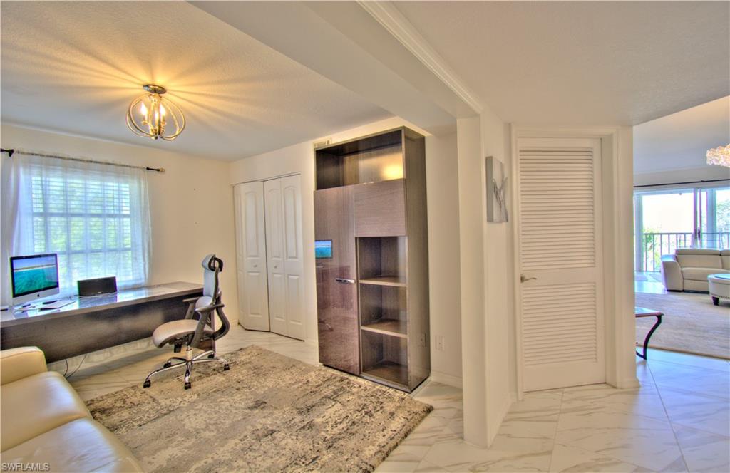 VICTORIA SHORES - Residential Lease