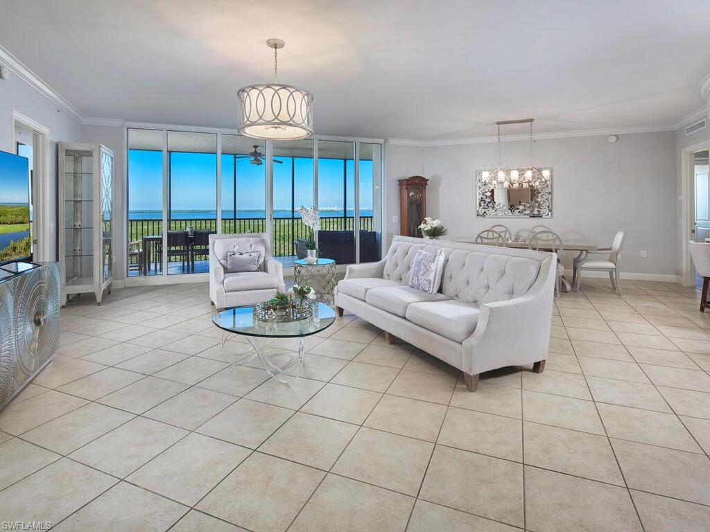 23850 Via Italia CIR 805