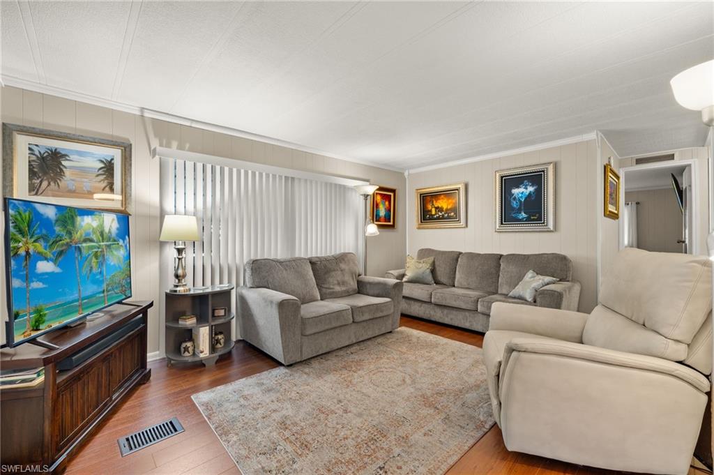 LAZY DAYS MOBILE VILLAGE - Residential