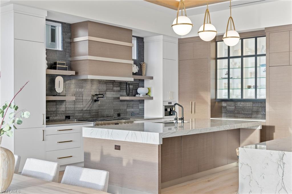 BONITA BEACH - Residential