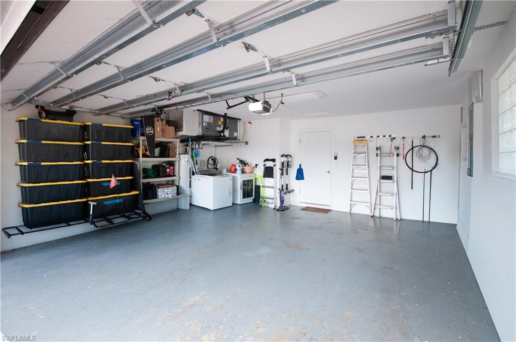 RIVER FOREST ISLAND - Residential