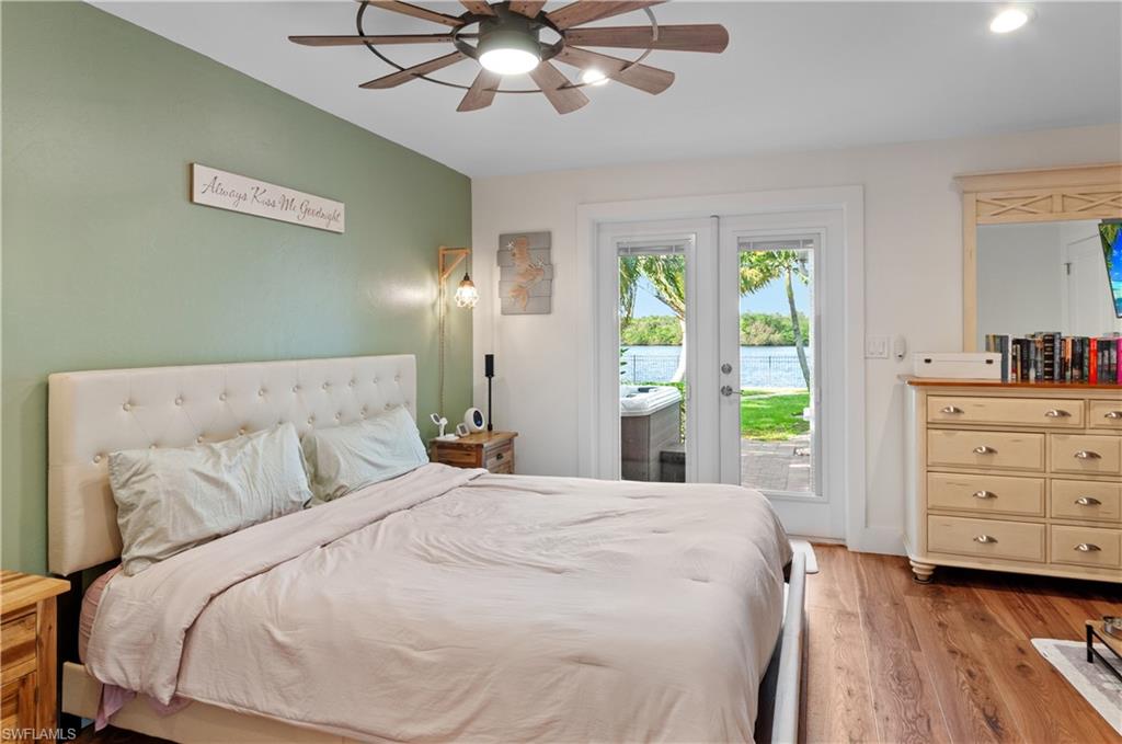 RIVER FOREST ISLAND - Residential