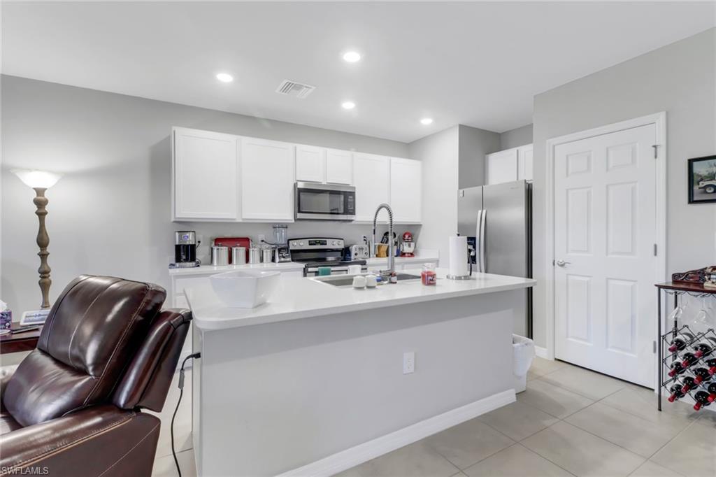 MEADOWOOD - Residential