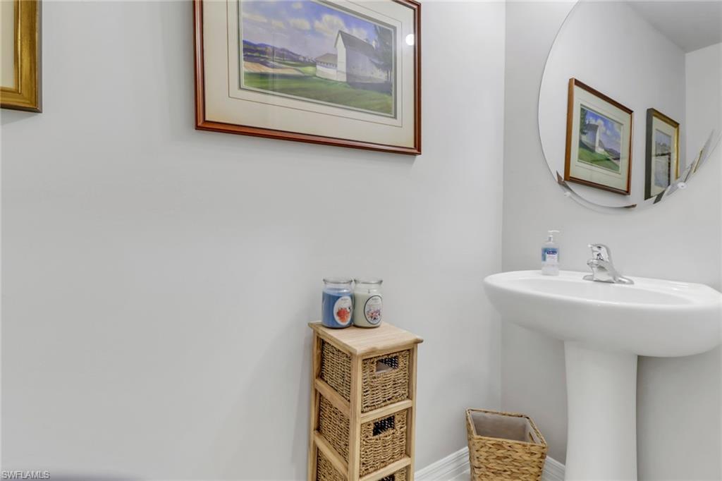 MEADOWOOD - Residential