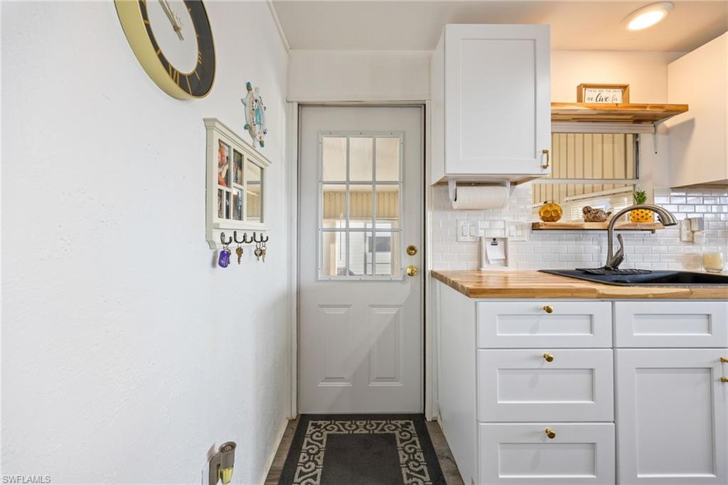 SIX LAKES COUNTRY CLUB - Residential