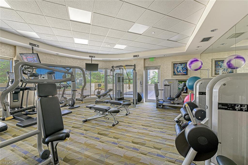 SEASONS AT NAPLES CAY - Residential