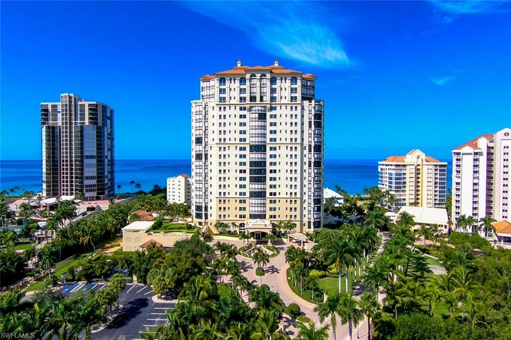 SEASONS AT NAPLES CAY - Residential