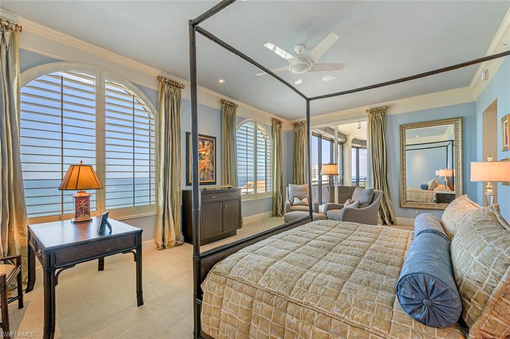 SEASONS AT NAPLES CAY - Residential