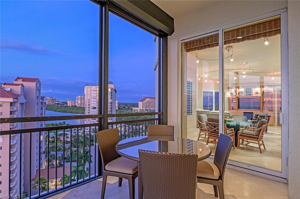 SEASONS AT NAPLES CAY - Residential