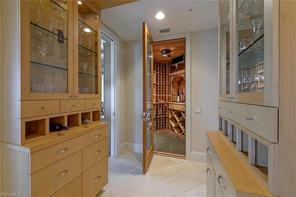 SEASONS AT NAPLES CAY - Residential