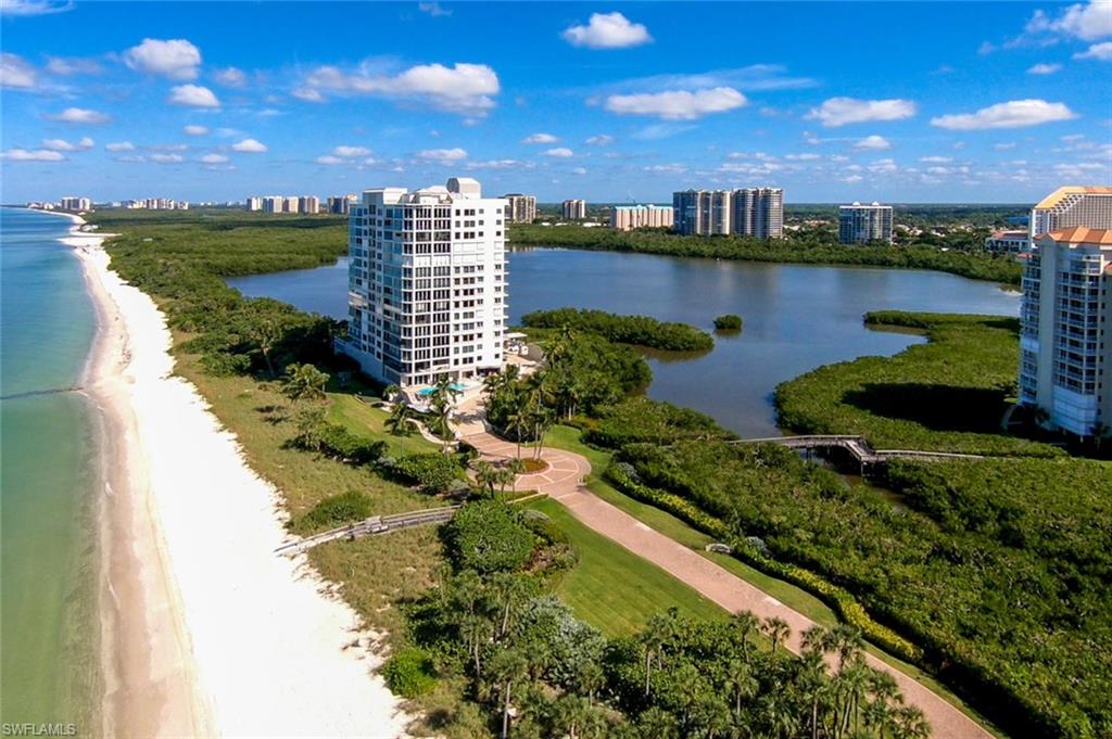 SEASONS AT NAPLES CAY - Residential
